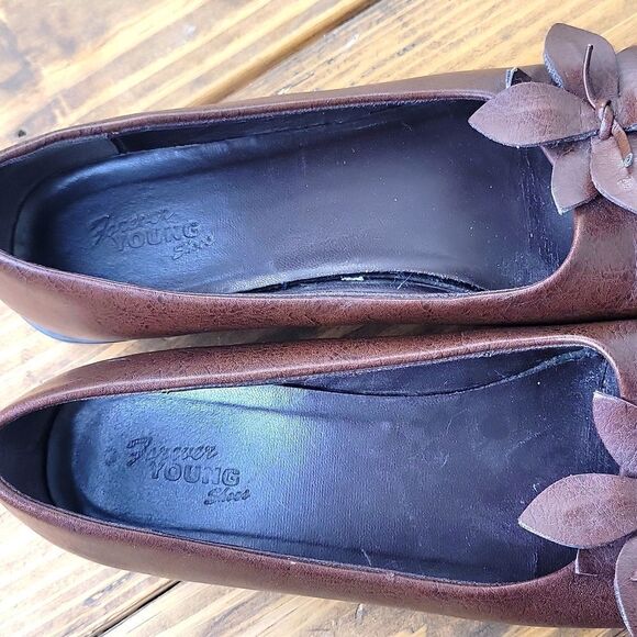 Forever Young Shoes. Vintage. Faux Leather. Size 7. - Picture 5 of 6